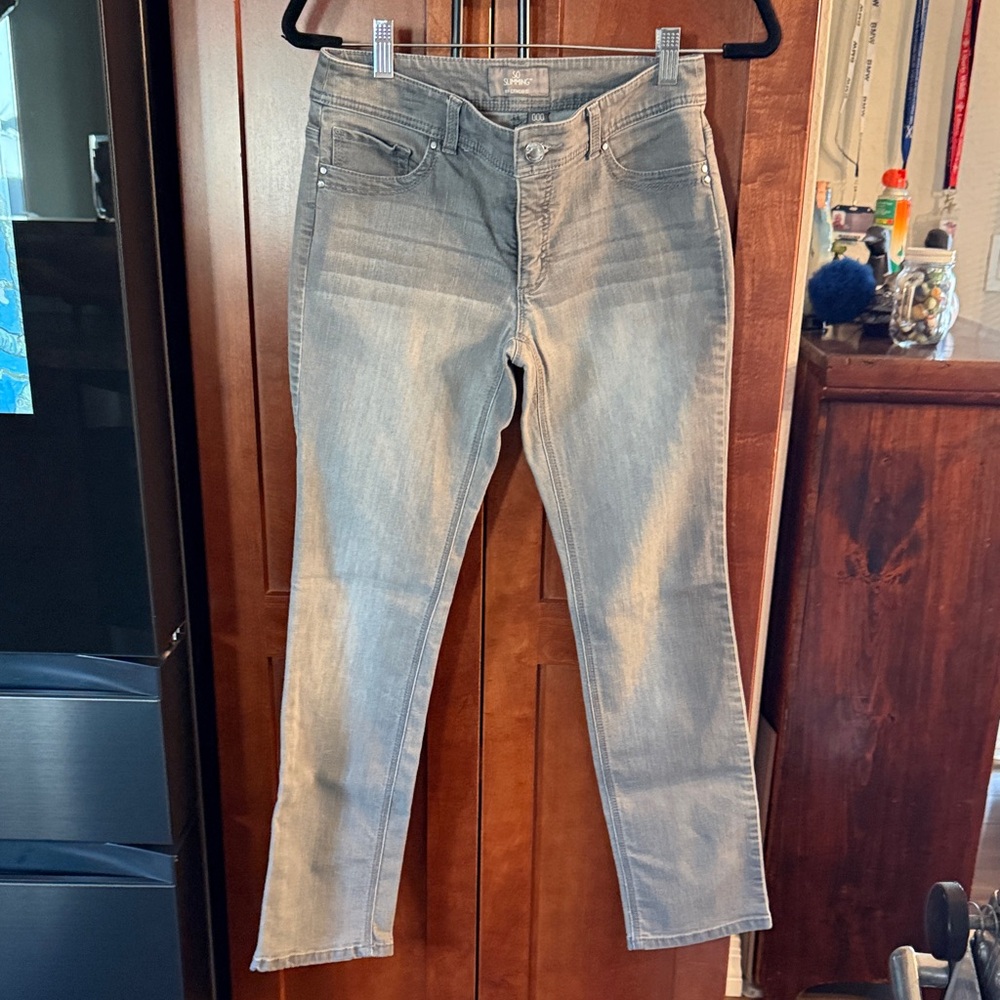 Chico's So Slimming Light Gray Ankle Jeans